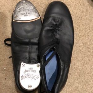 tap shoes